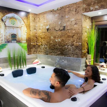 La Veguilla Deluxe Jacuzzi Apartment Alhama De Aragon Exterior photo