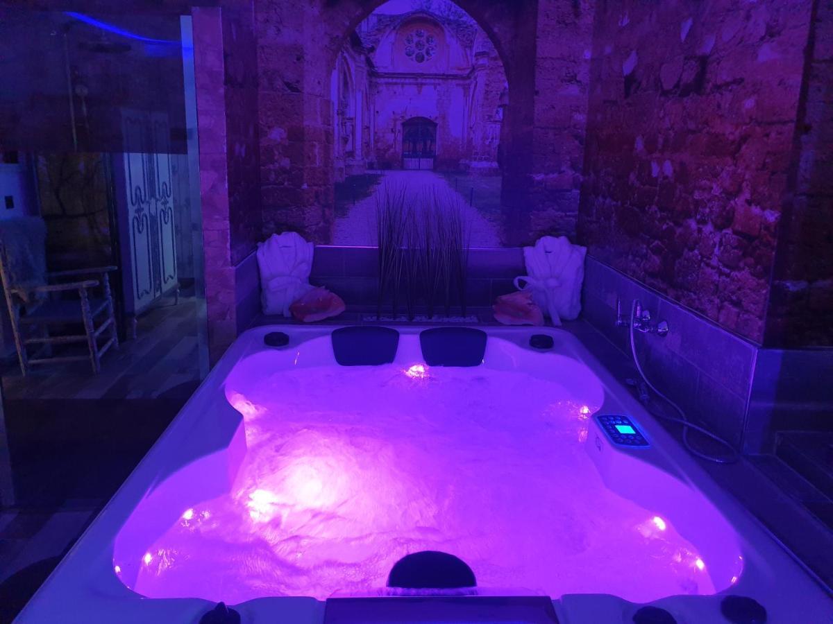 Apartment La Veguilla Deluxe Jacuzzi *